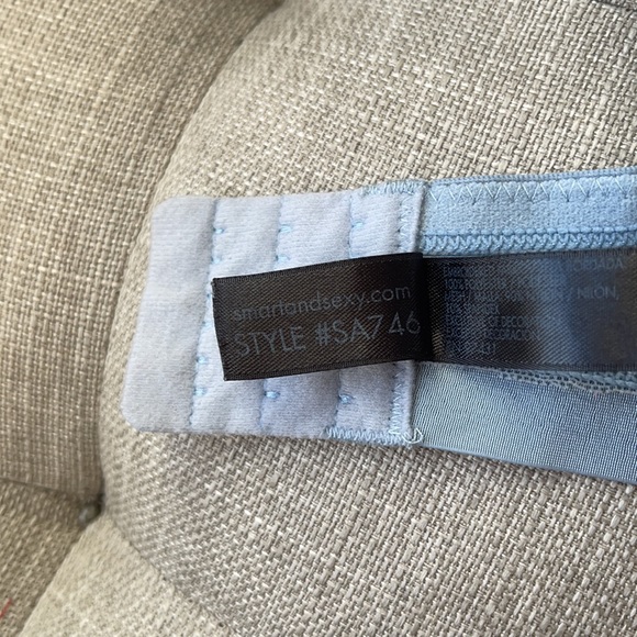 Smart & Sexy Blue Lace Bra - Picture 5 of 6